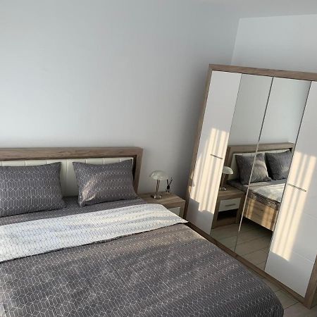 Apartament 2 Camere Prima Nufaru Oradea Extérieur photo