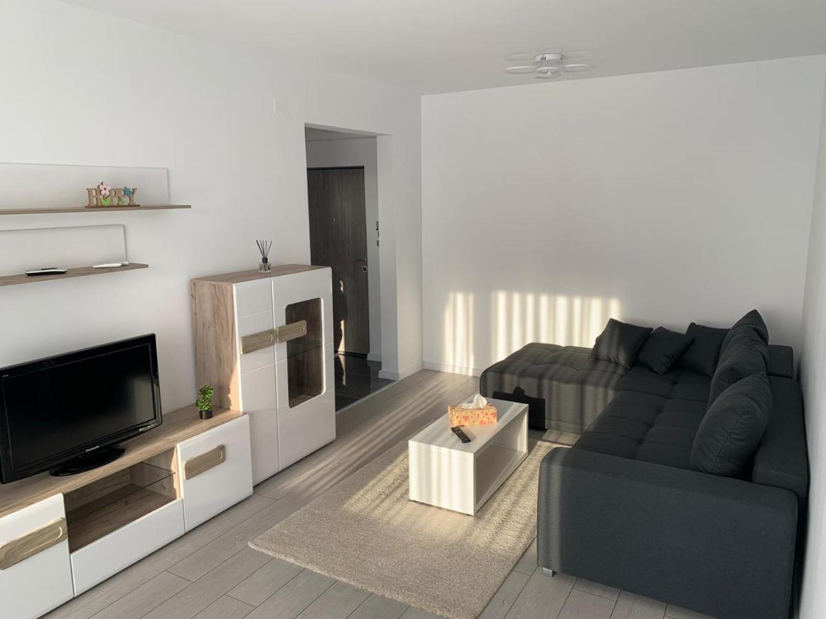 Apartament 2 Camere Prima Nufaru Oradea Extérieur photo